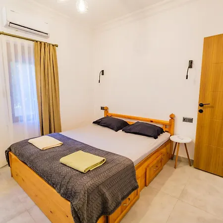 Stylish Modern Hideout In Apartment Kaş